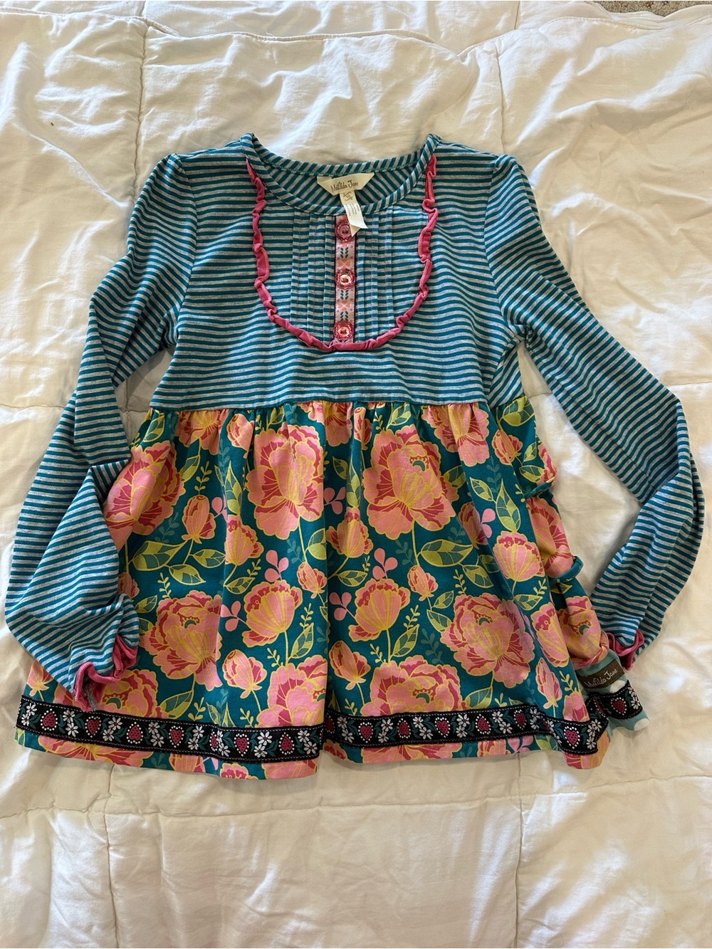 Adorable long sleeve top